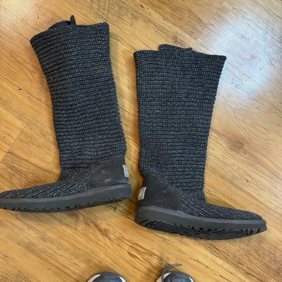 Ugg Classic Cardy Knit Womens Sz 8 Grey - Picture 3 of 8